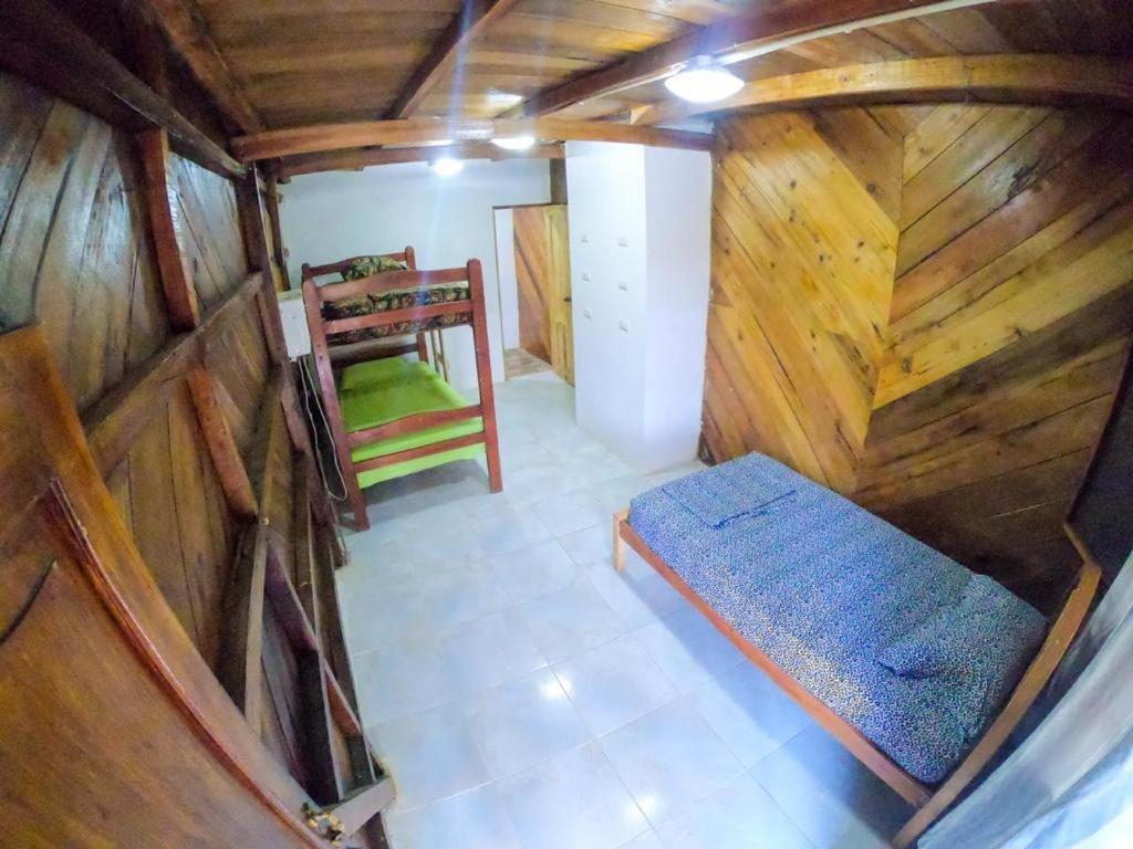 Iguana Beach House Hostel Montanita Bagian luar foto