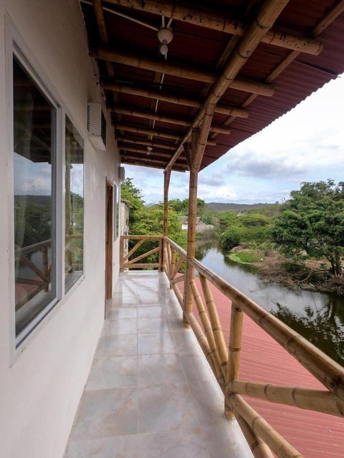 Iguana Beach House Hostel Montanita Bagian luar foto