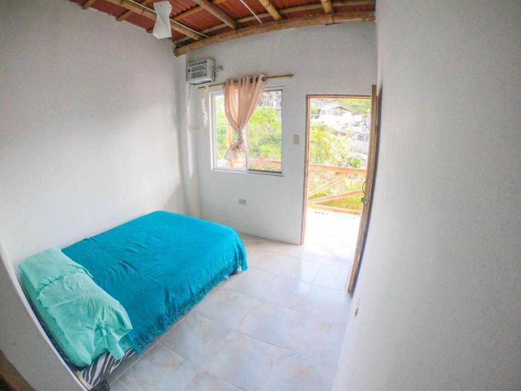 Iguana Beach House Hostel Montanita Bagian luar foto